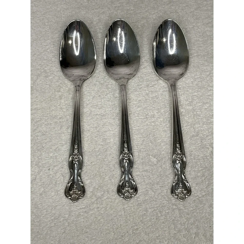 WM Rogers 1951‎ Magnolia Inspiration Extra Plate Teaspoons 6 1/8